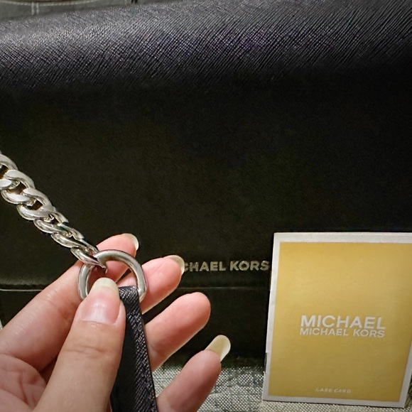 Vintage Y2K Michael Kors Black Leather Crossbody purse ❌80% OFF SALE❌ - Picture 10 of 14